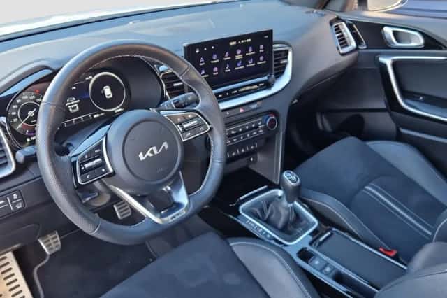 Kia Ceed (2025) thumbnail 4
