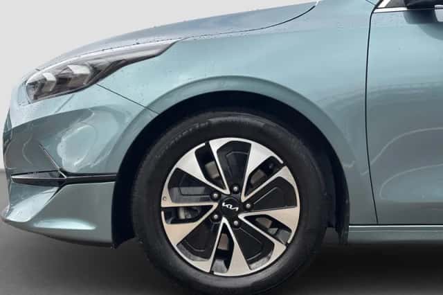 Kia Ceed (2025) thumbnail 4