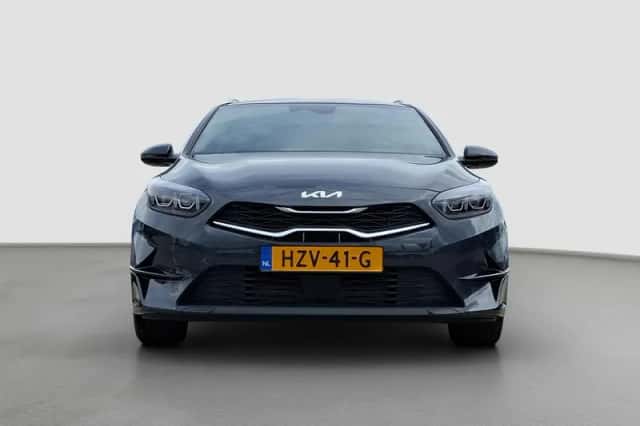 Kia Ceed (2025) thumbnail 4