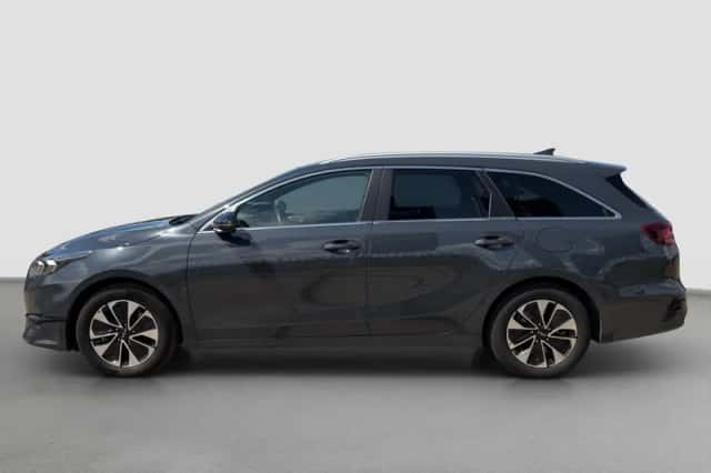 Kia Ceed (2025) thumbnail 3