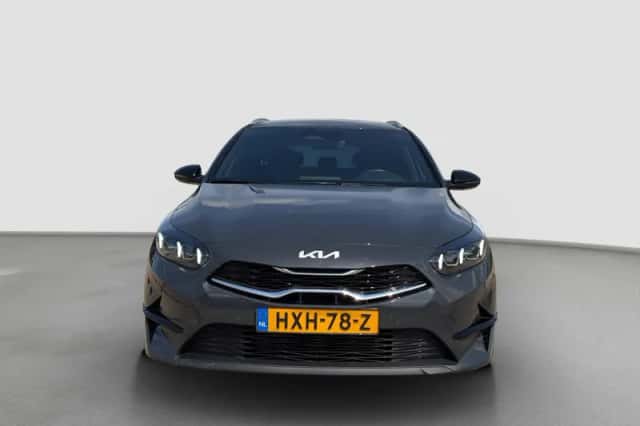 Kia Ceed (2025) thumbnail 4