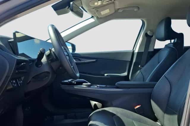 Kia EV6 (2025) thumbnail 6