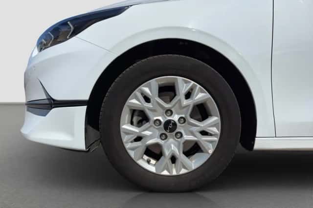 Kia Ceed (2024) thumbnail 6