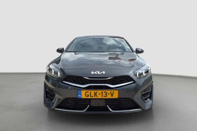 Kia Ceed (2024) thumbnail 3
