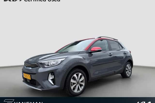 Kia Stonic (2022) thumbnail 1