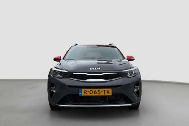 Kia Stonic (2022) thumbnail 5