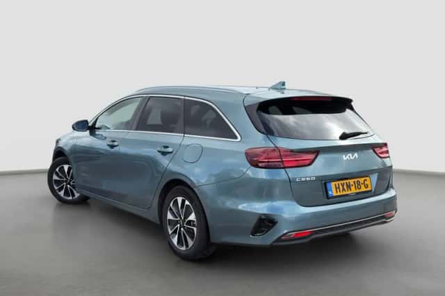 Kia Ceed (2025) thumbnail 2