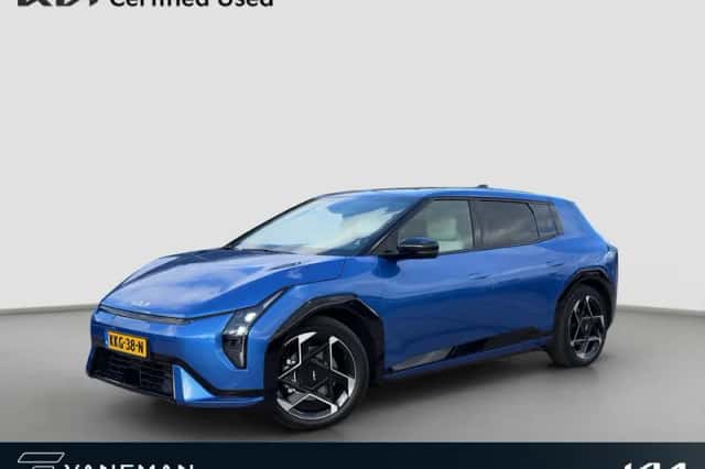 Kia EV4 (2026) thumbnail 1