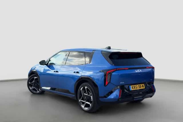 Kia EV4 (2026) thumbnail 2