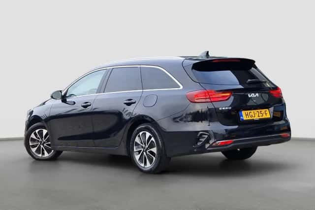 Kia Ceed (2025) thumbnail 3