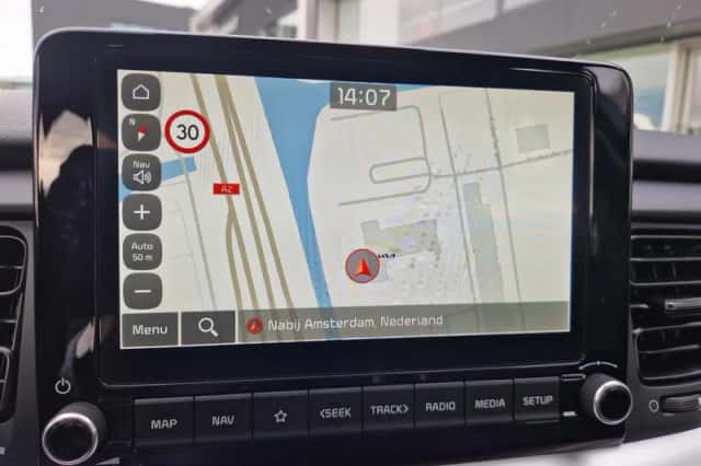 Kia Stonic (2025) thumbnail 5