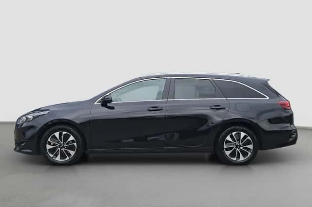 Kia Ceed (2025) thumbnail 2