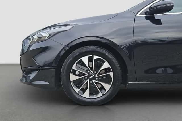 Kia Ceed (2025) thumbnail 4
