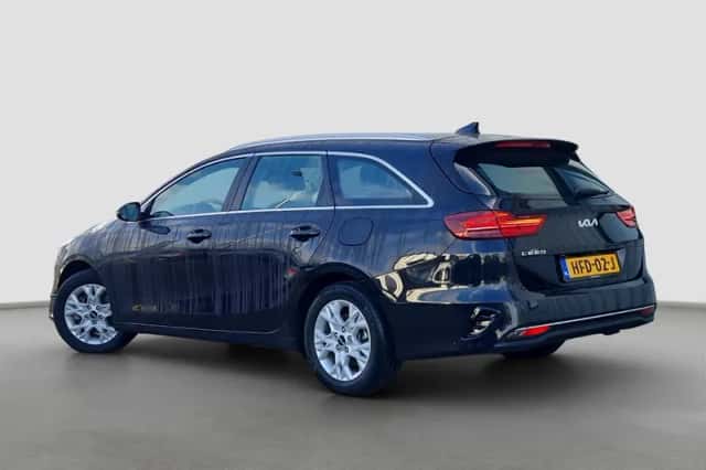 Kia Ceed (2025) thumbnail 3