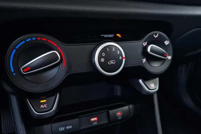 Kia Picanto (2025) thumbnail 6