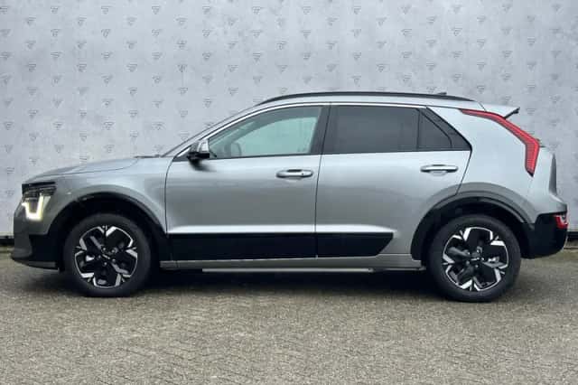 Kia Niro EV (2024) thumbnail 2