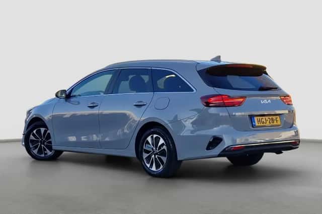 Kia Ceed (2025) thumbnail 3