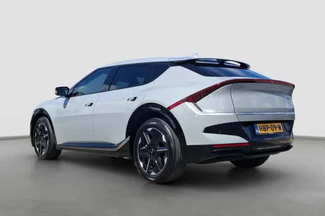 Kia EV6 (2025) thumbnail 2