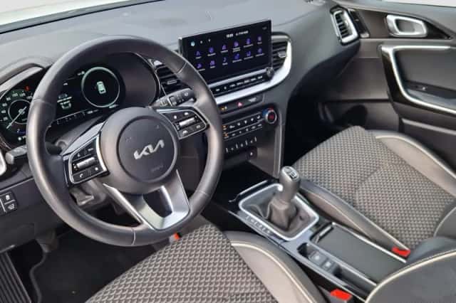 Kia Ceed (2024) thumbnail 4