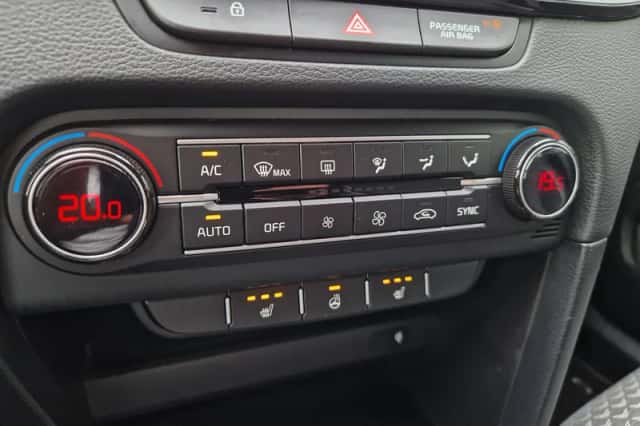 Kia Ceed (2024) thumbnail 6