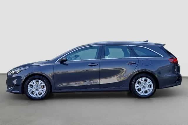 Kia Ceed (2025) thumbnail 2