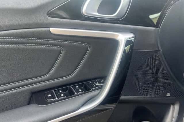 Kia Ceed (2025) thumbnail 3