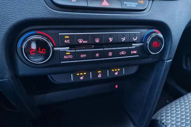 Kia Ceed (2025) thumbnail 6