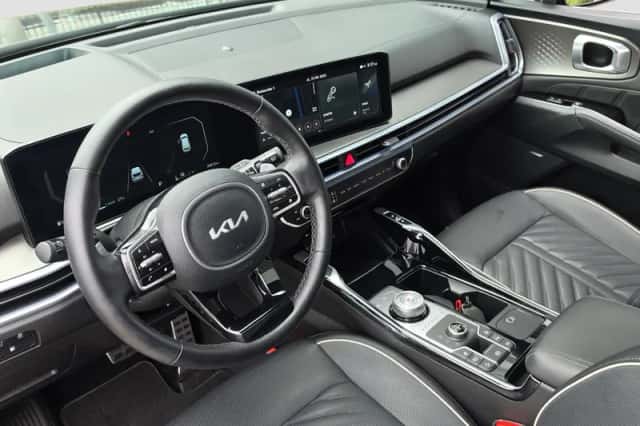 Kia Sorento (2025) thumbnail 4
