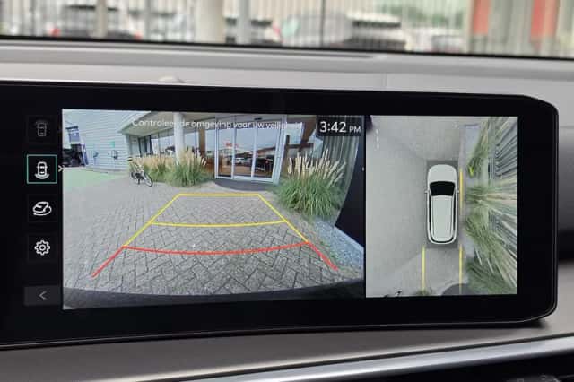 Kia Sorento (2025) thumbnail 5