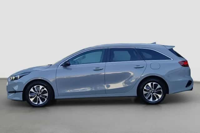Kia Ceed (2025) thumbnail 2