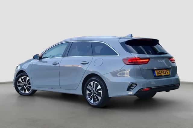 Kia Ceed (2025) thumbnail 3