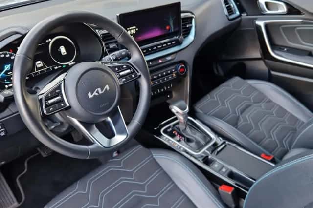 Kia Ceed (2025) thumbnail 4