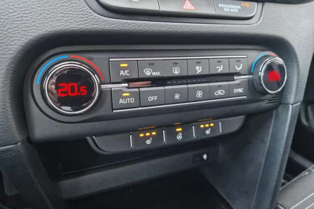 Kia Ceed (2025) thumbnail 6