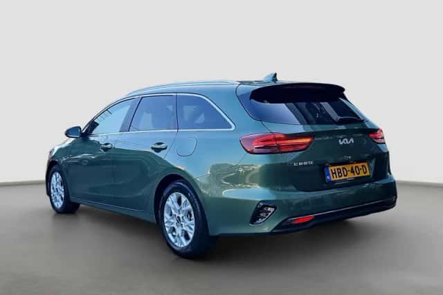 Kia Ceed (2025) thumbnail 3