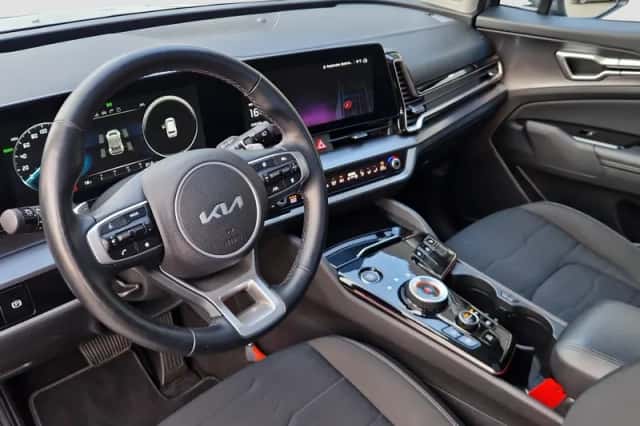 Kia Sportage (2024) thumbnail 4