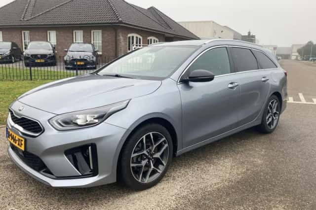 Kia Ceed (2022) thumbnail 3
