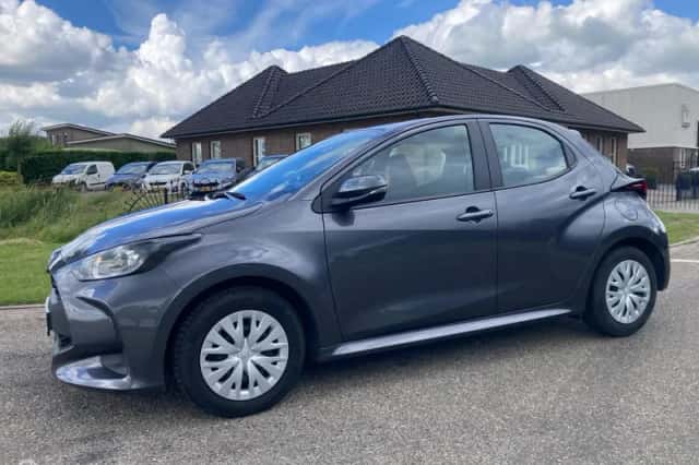 Toyota Yaris (2023) thumbnail 1