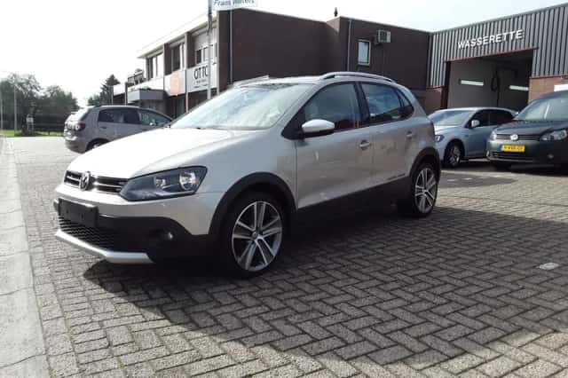 Volkswagen Polo (2013) thumbnail 1