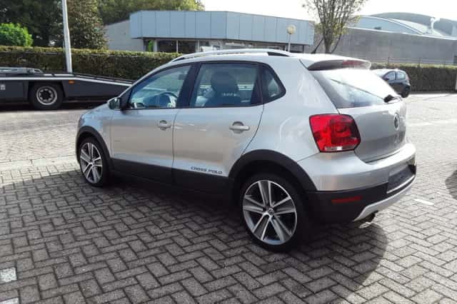 Volkswagen Polo (2013) thumbnail 6
