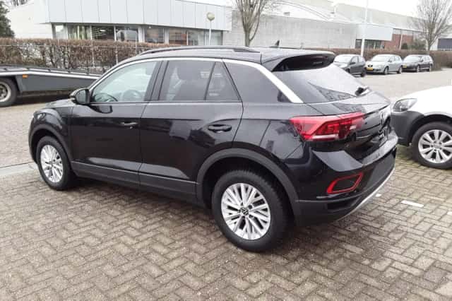 Volkswagen T-Roc (2022) thumbnail 6