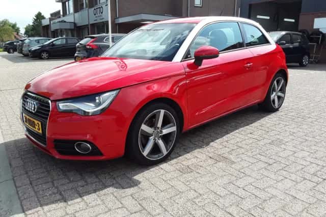 Audi A1 (2010) thumbnail 1
