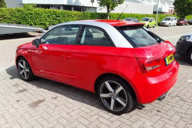 Audi A1 (2010) thumbnail 6