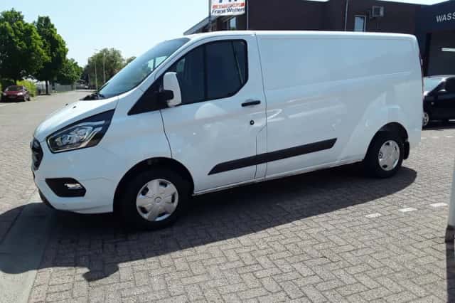 Ford Transit Custom (2021) thumbnail 2