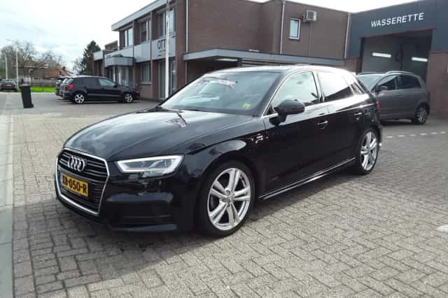 Audi A3 (2018) thumbnail 5