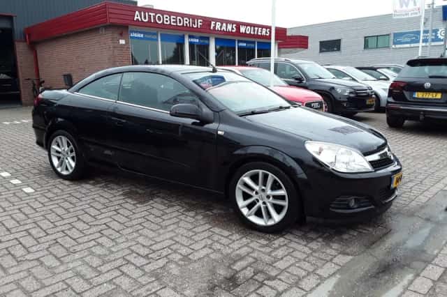 Opel Astra (2007) thumbnail 4