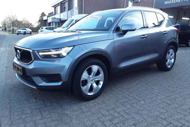 Volvo XC40 (2018) thumbnail 1
