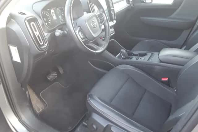 Volvo XC40 (2018) thumbnail 5