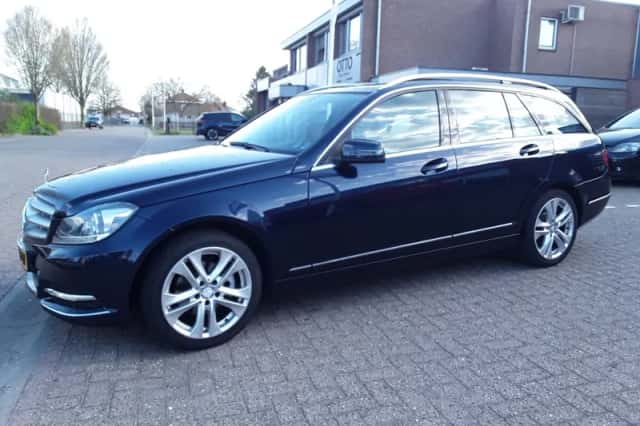 Mercedes-Benz C-Klasse (2013) thumbnail 1