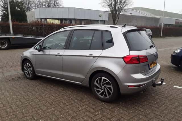 Volkswagen Golf Sportsvan (2017) thumbnail 6