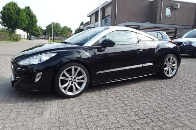 Peugeot RCZ (2012) thumbnail 2